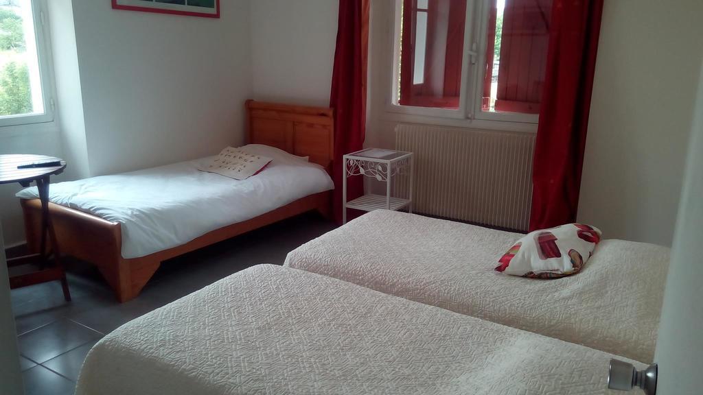 Chambre D'Hotes Iguzkian Bed & Breakfast Biarritz Room photo